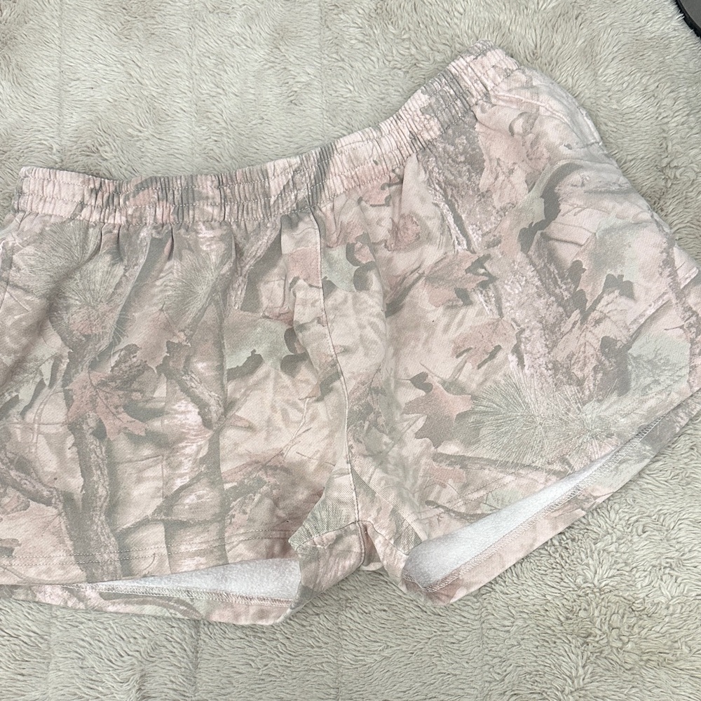 Harlow Camo Short